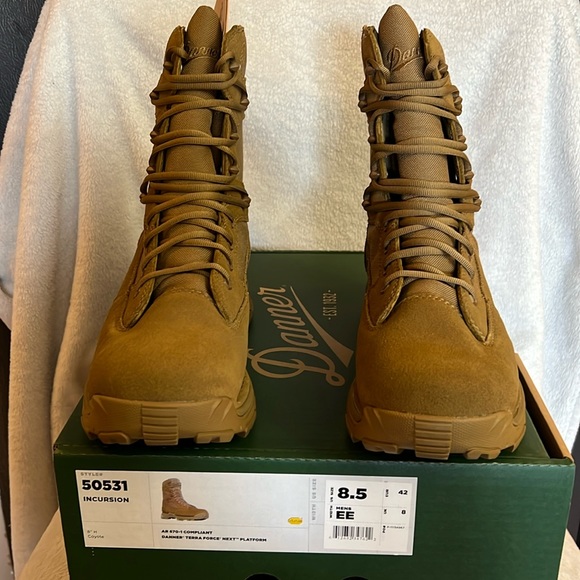 Danner Shoes New Mens Danner Coyote Color Size 8 2 Ee Extra Wide